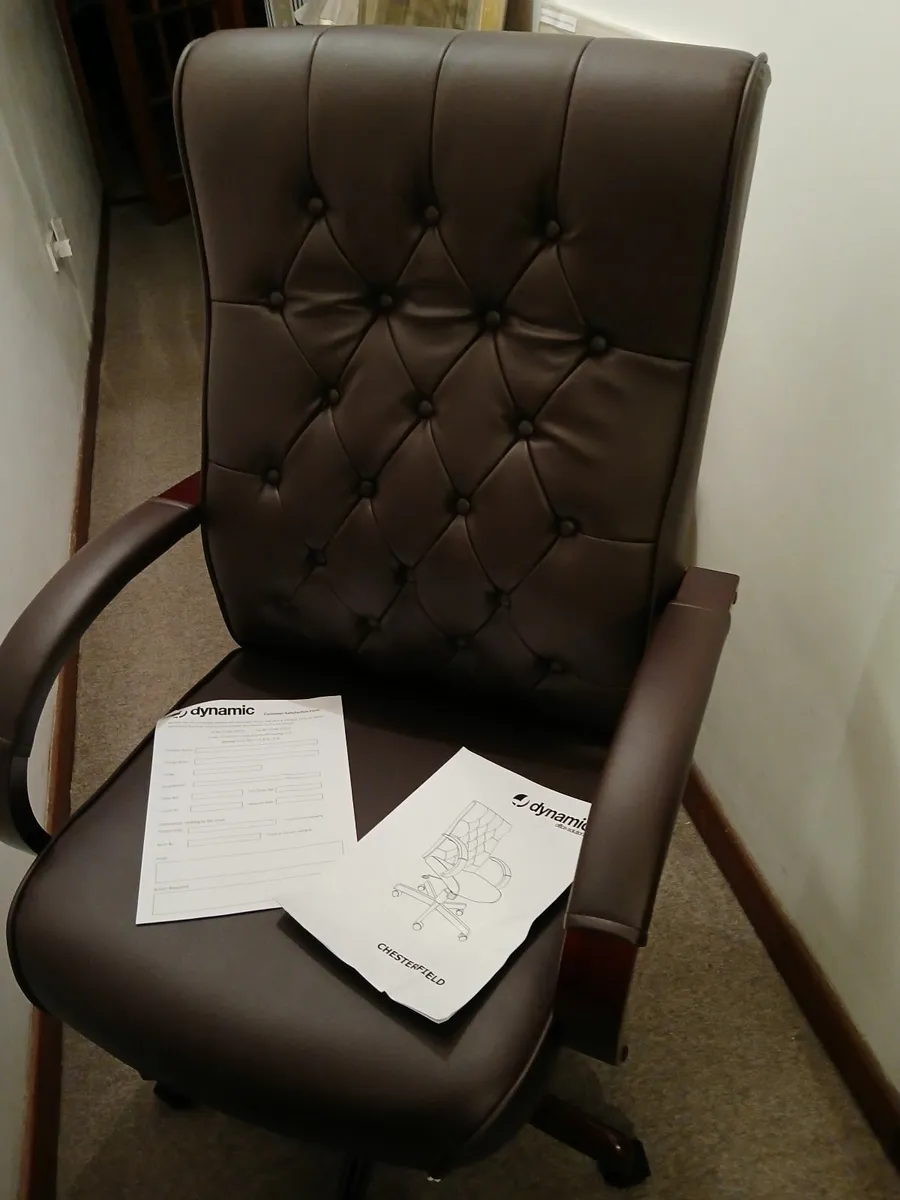 Office chairs new ..chesterfeild  delivered - Image 4
