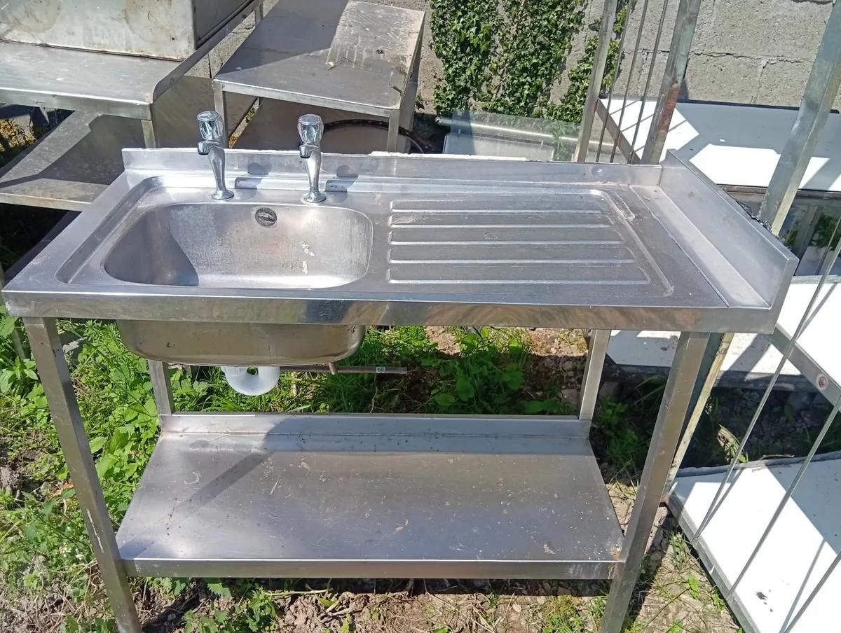 sink - Image 1