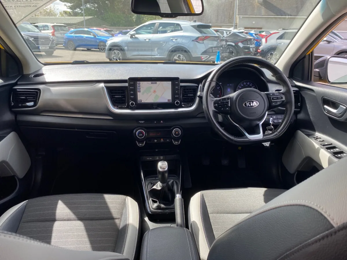 Kia Stonic K3 TWO TONE 5DR - Image 4