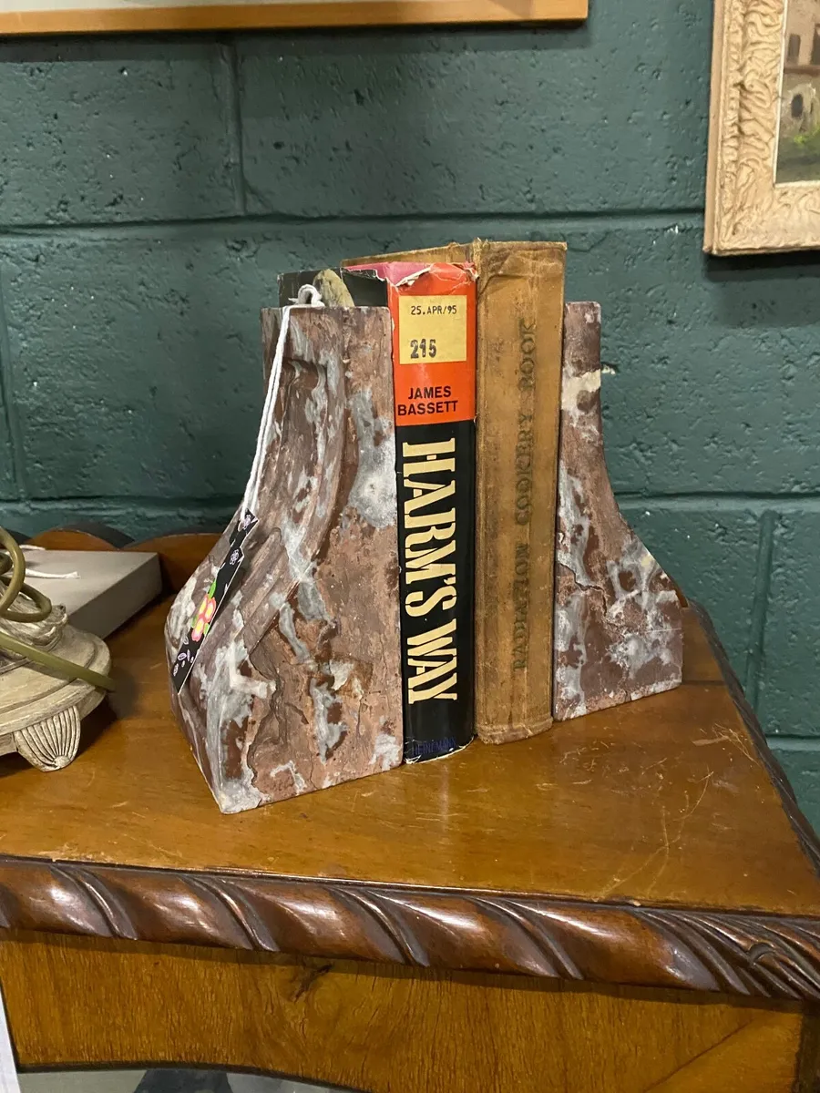 Marble book ends - Image 1