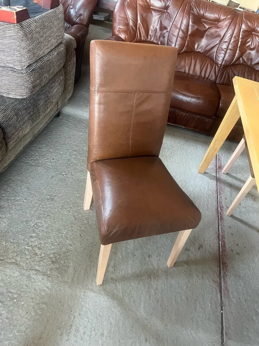 Table and 4 chairs - Image 4