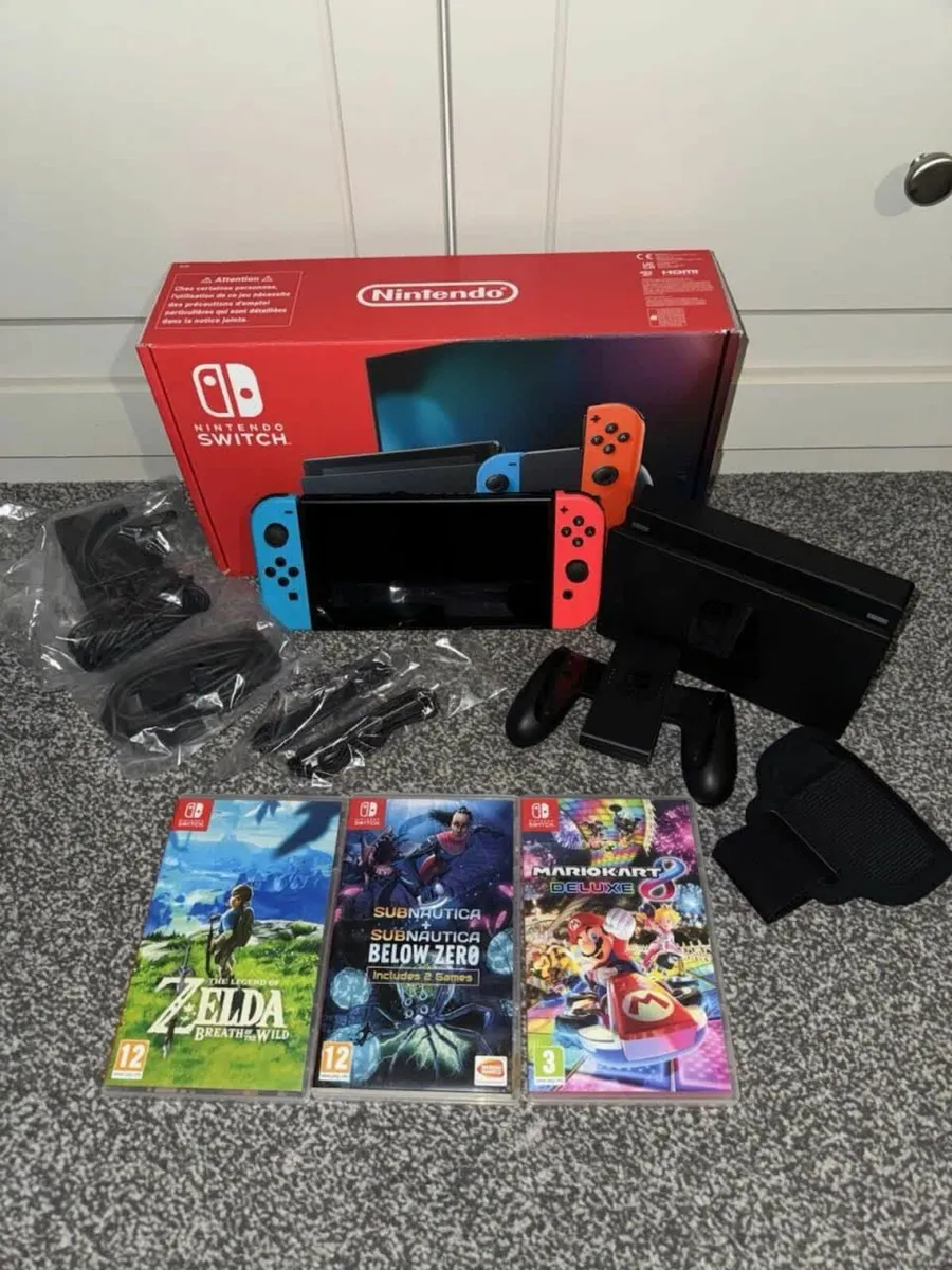 Nintendo Switch Bundle with 3 Games & Accessories - Image 1