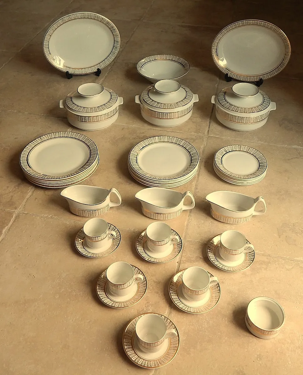 Arklow Pottery Kingsway 40 Piece Dinner Service - Image 2