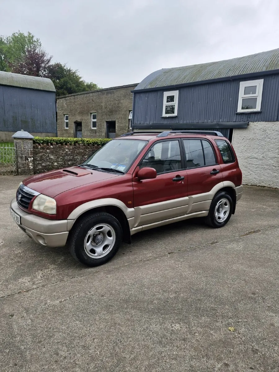Suzuki Grand Vitara 2002 - Image 2