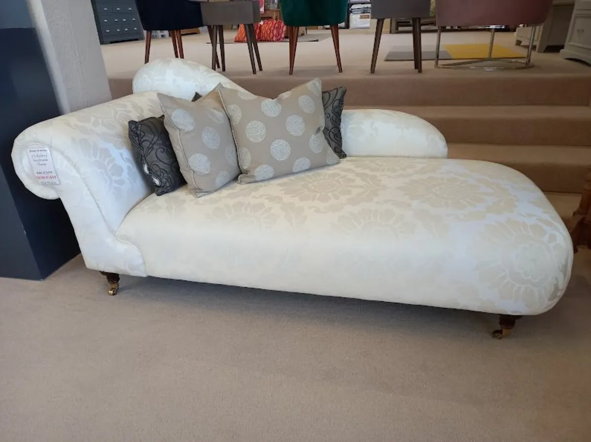 Handmade Chaise lounge Banbury - Image 1
