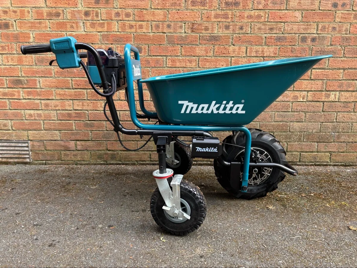 Makita DCU180PTX4 18v Wheelbarrow - Image 4