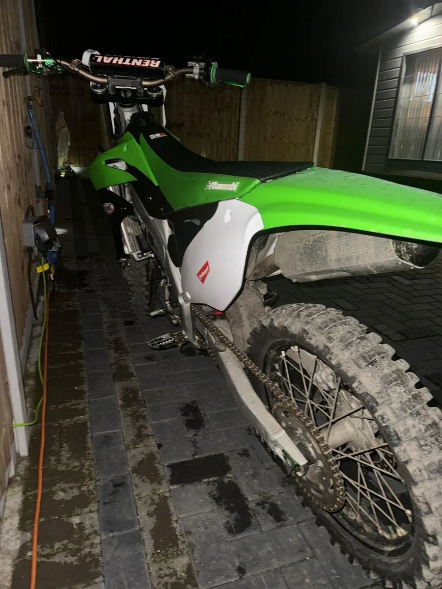 Motorbike - Image 3