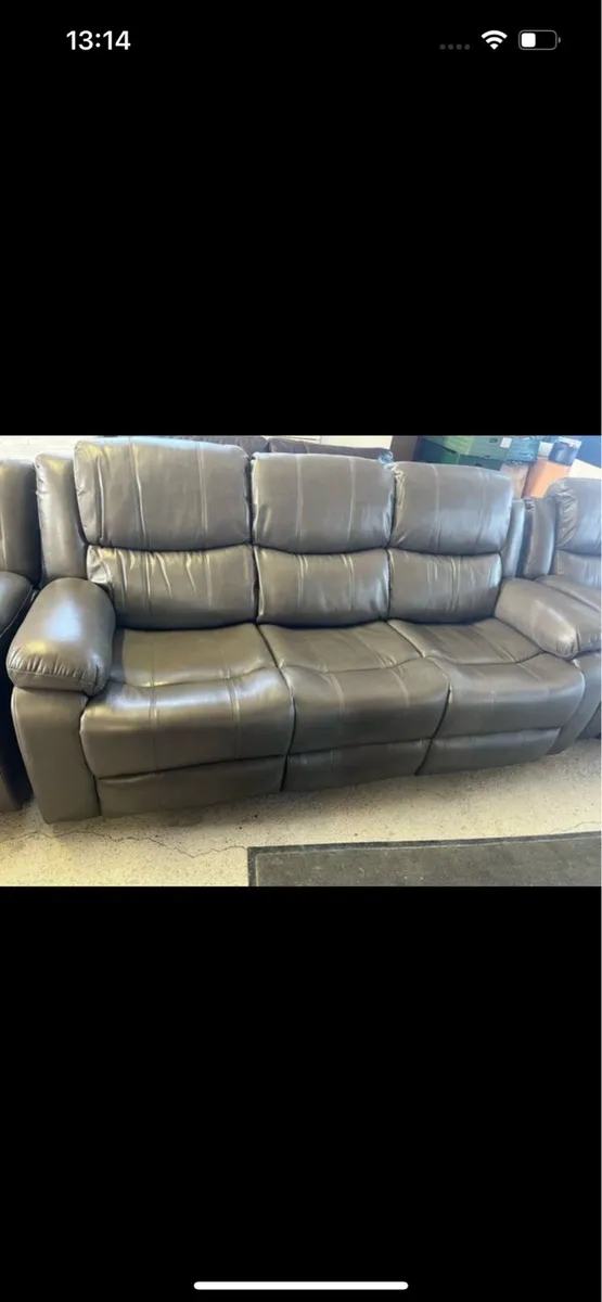 Brand new 3+1+1 leather recliner couches - Image 4