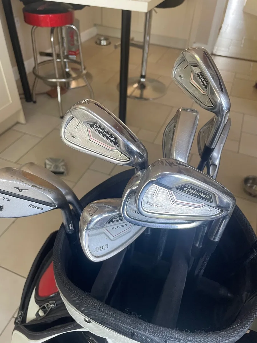 Taylor made and Mizuno clubs and Tour Bag - Image 4