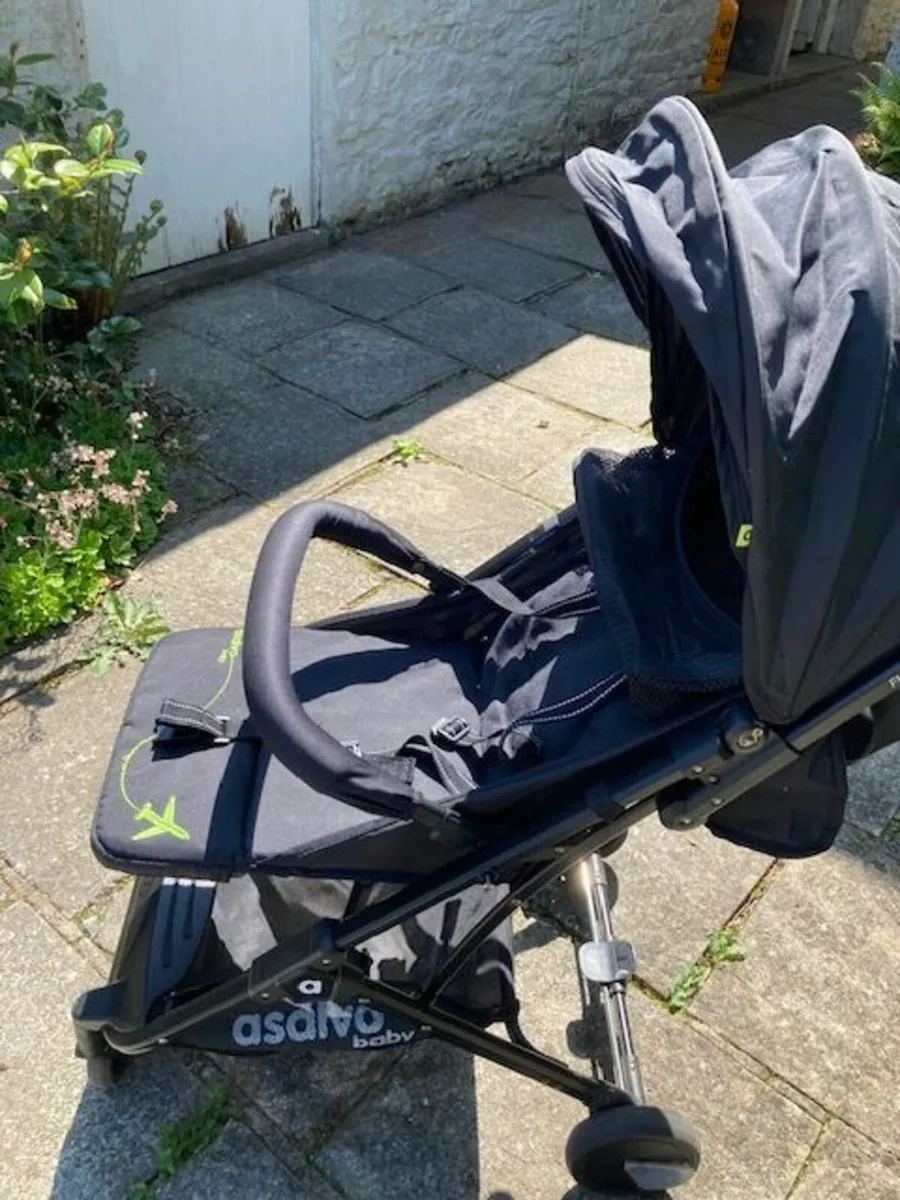 stroller - Image 1