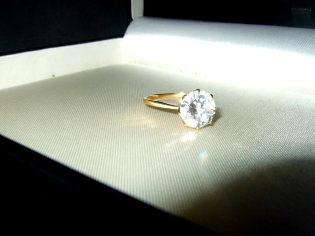 Vintage 14ct Gold Solitaire - Image 4