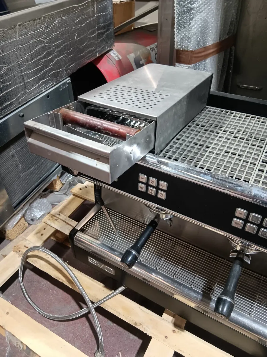 Coffee machine EVO  3 GROUP - Image 3