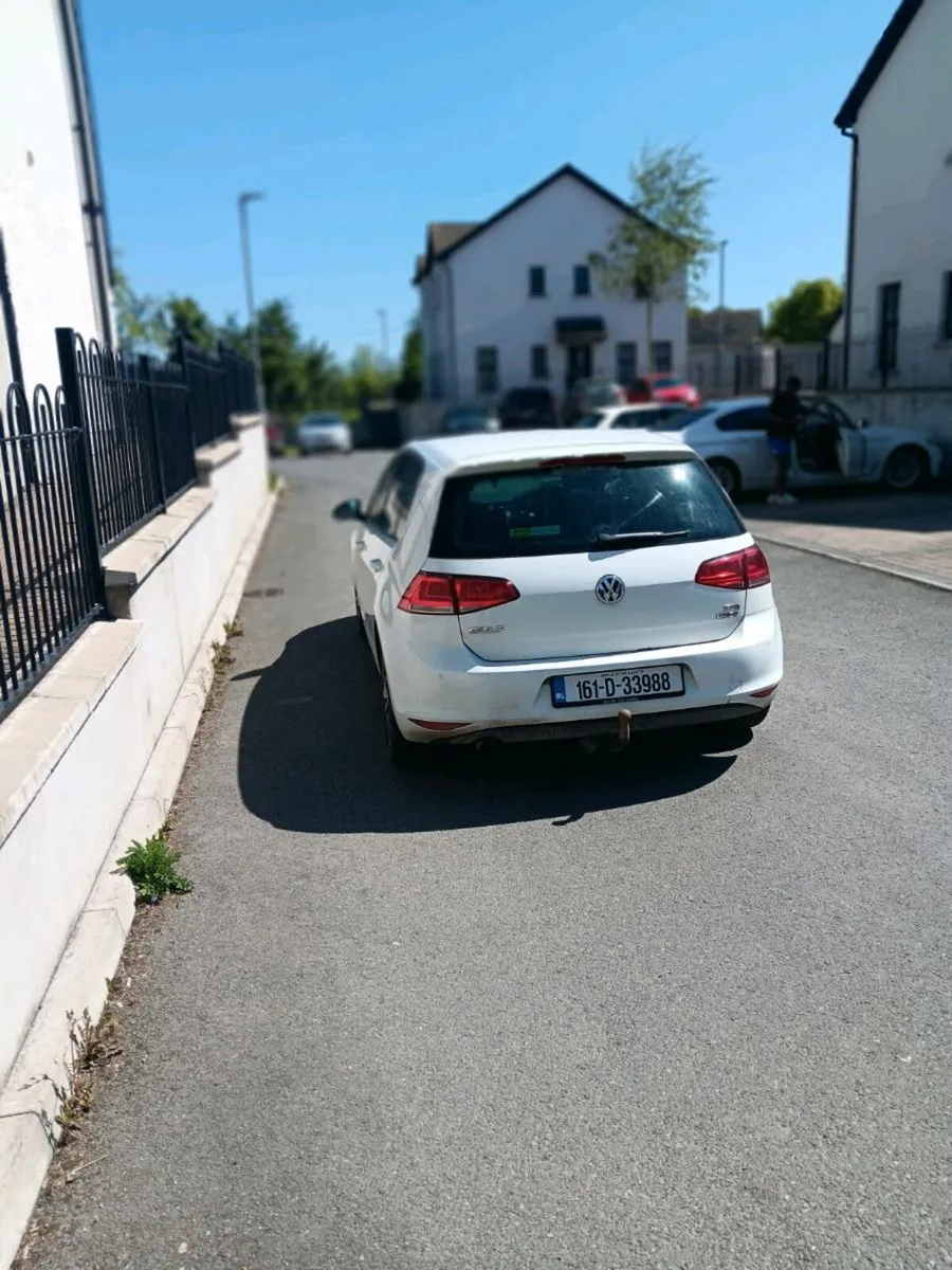 Volkswagen GOLF - Image 3