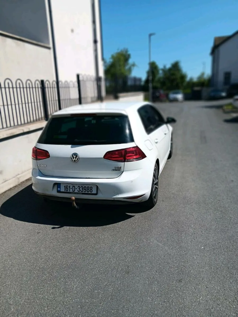 Volkswagen GOLF - Image 4