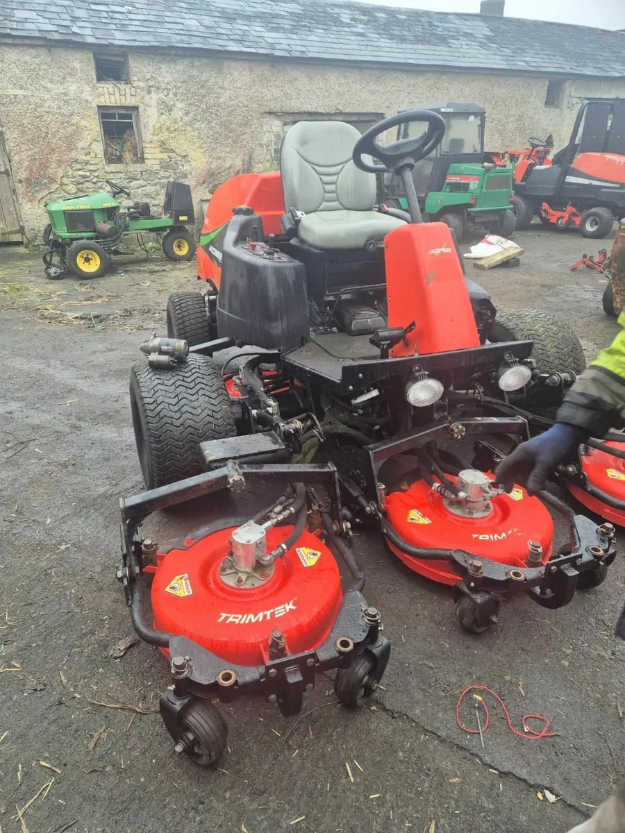 Jacobsen AR522 Mower  and  Iseki 326 Hi Tip - Image 1