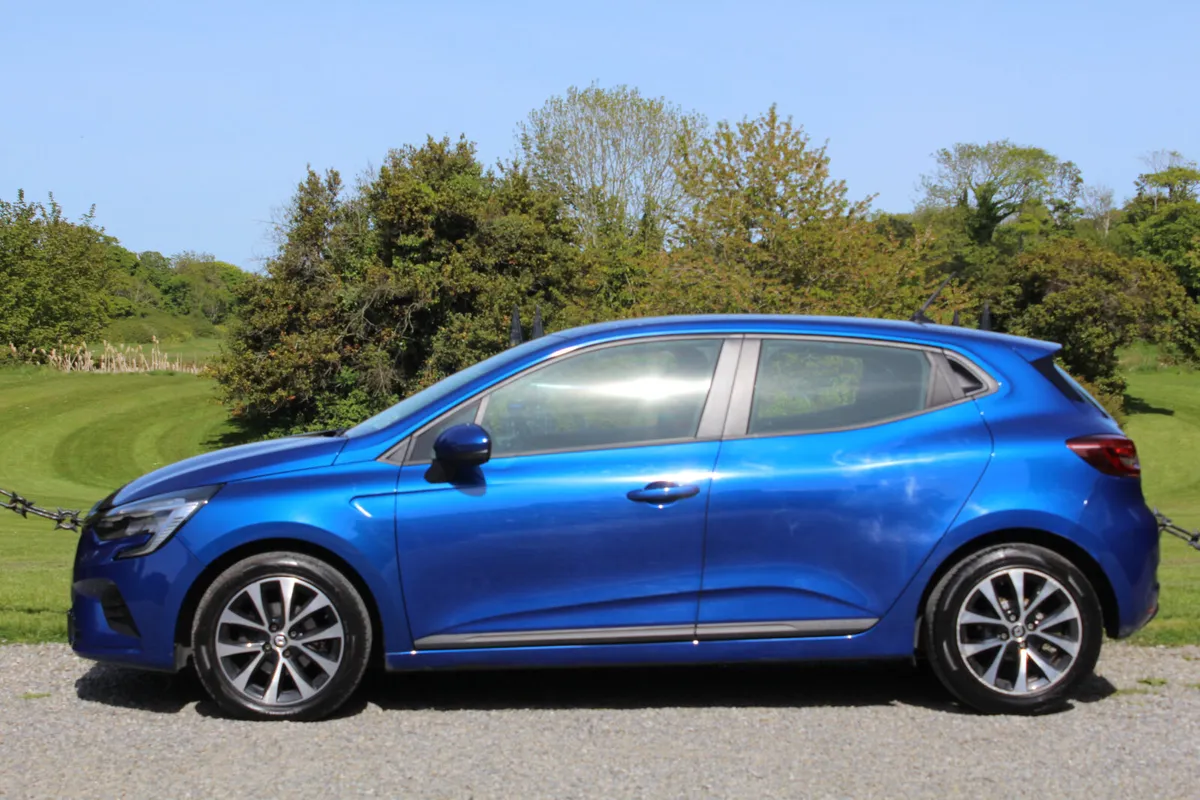 Renault Clio 2022 - Image 4