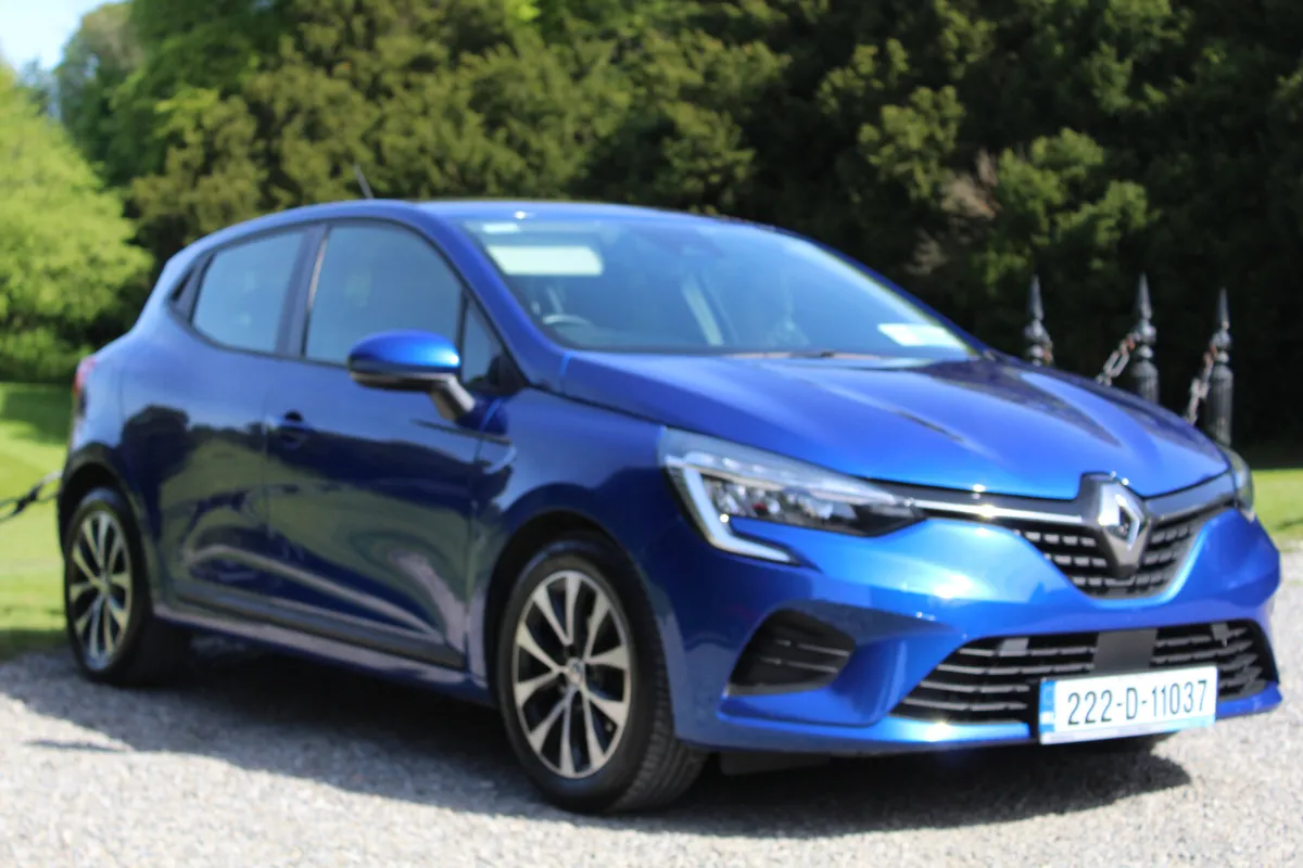 Renault Clio 2022 - Image 1