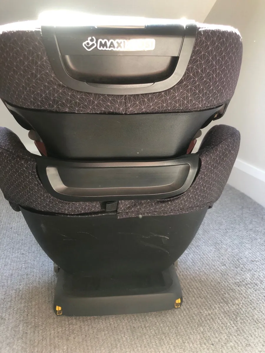 Car seat - Image 2
