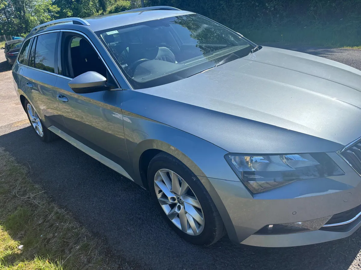 ‘18 Skoda Superb Tdi Cr Se Technology - Image 3