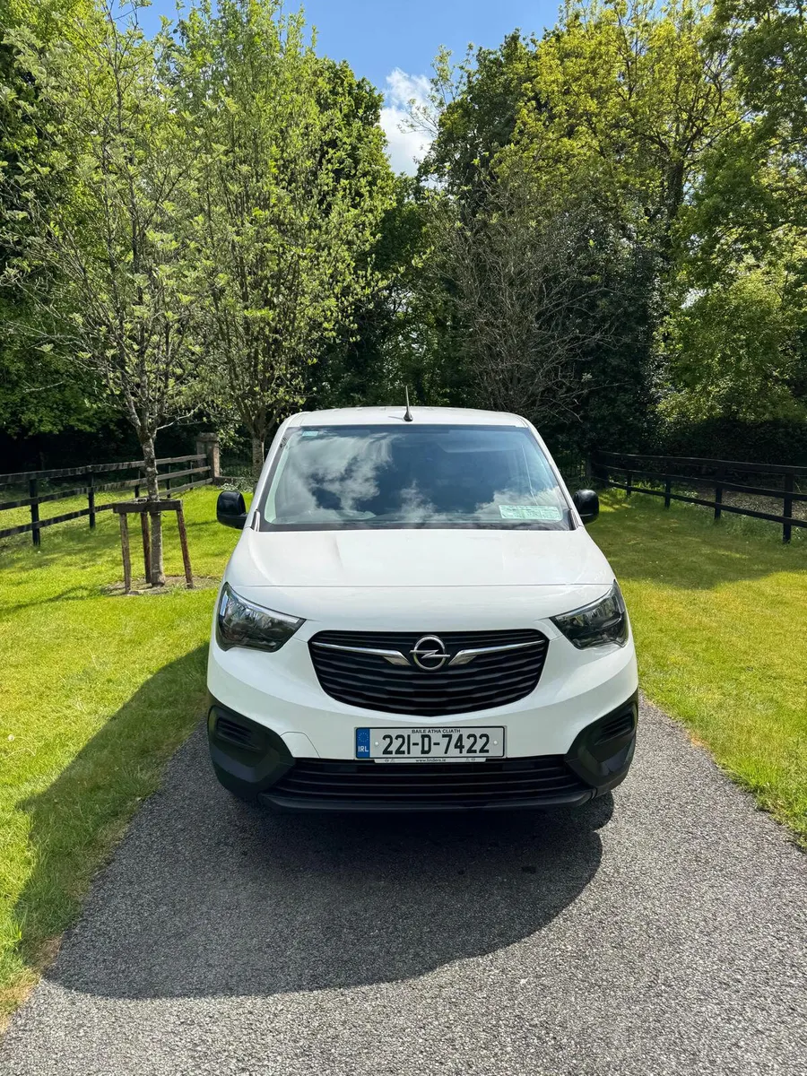 2022 Opel Combo 100Bhp NO VAT 6 Spm - Image 4