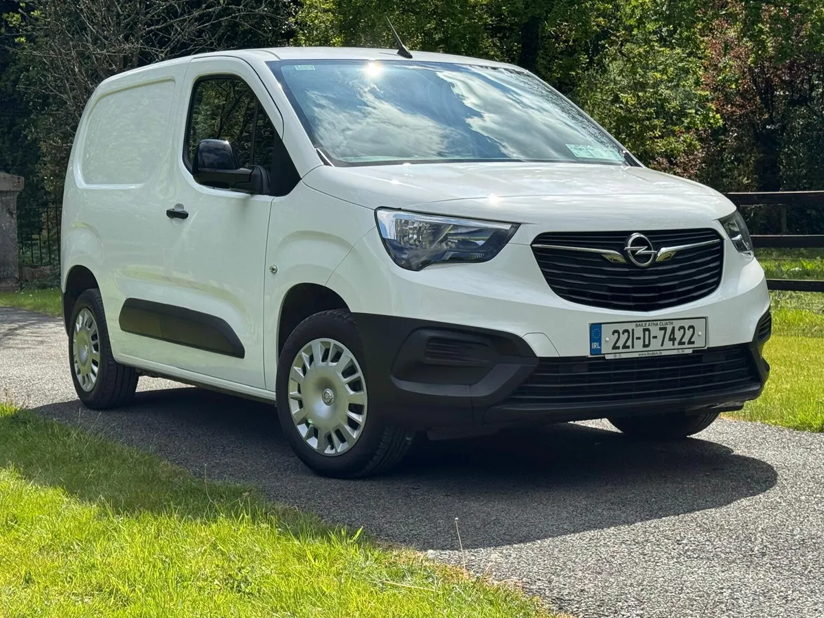 2022 Opel Combo 100Bhp NO VAT 6 Spm - Image 1