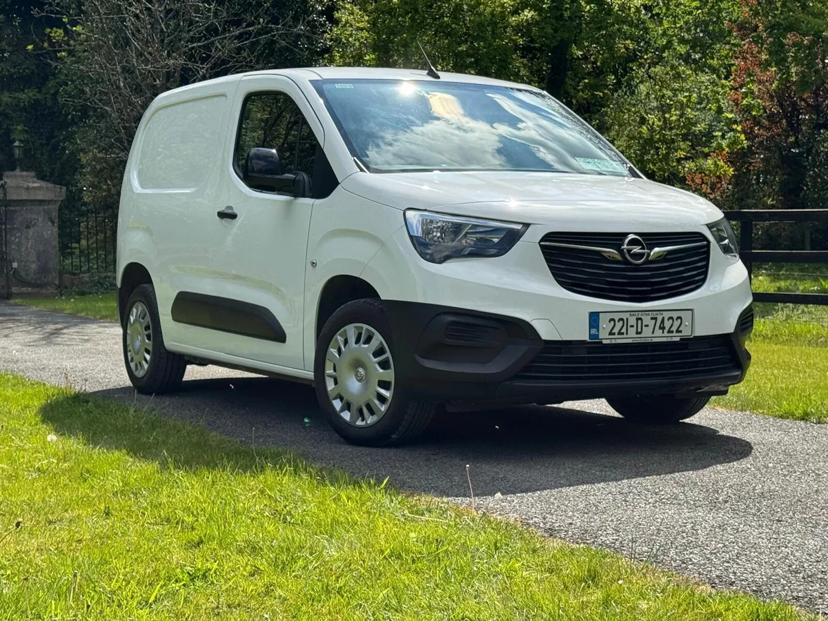2022 Opel Combo 100Bhp NO VAT 6 Spm - Image 2