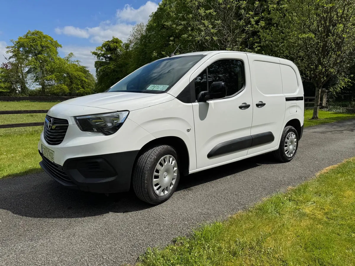 2022 Opel Combo 100Bhp NO VAT 6 Spm - Image 3