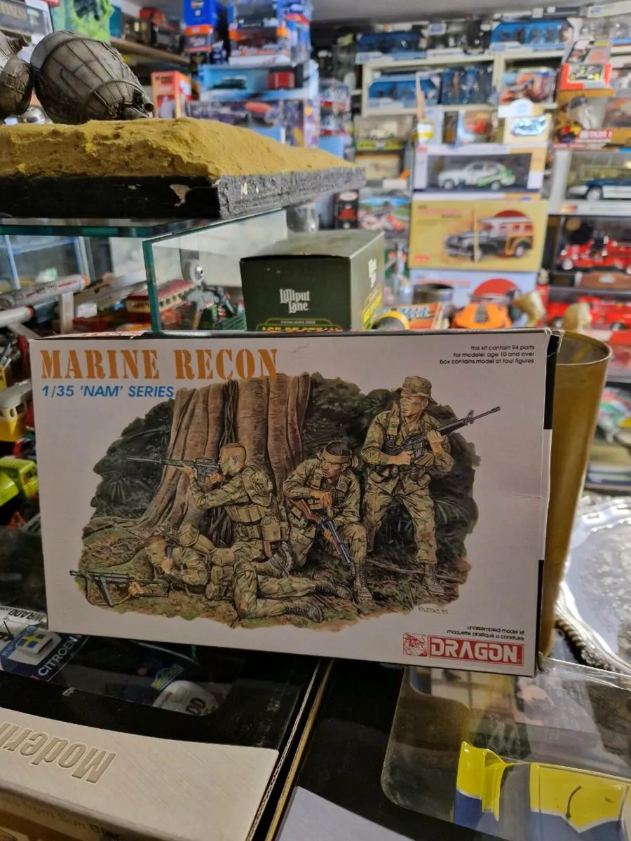 Airfix Dragon US Marine Recon - Image 1