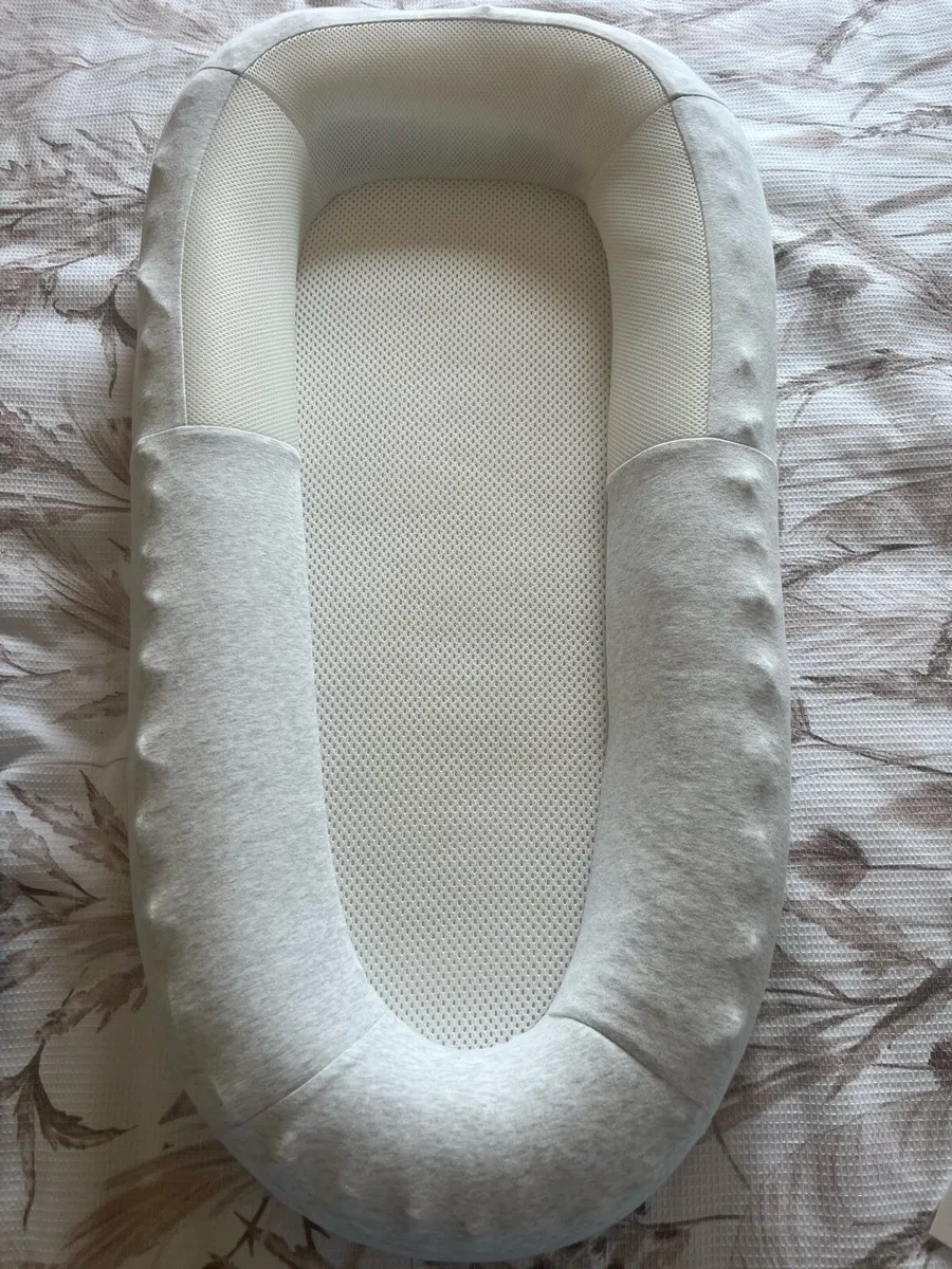 Purflo sleep tight baby bed - Image 1