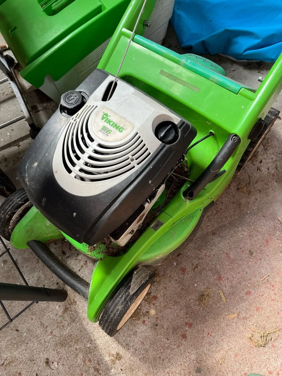 FREE OLD Lawnmowers for parts - Image 1