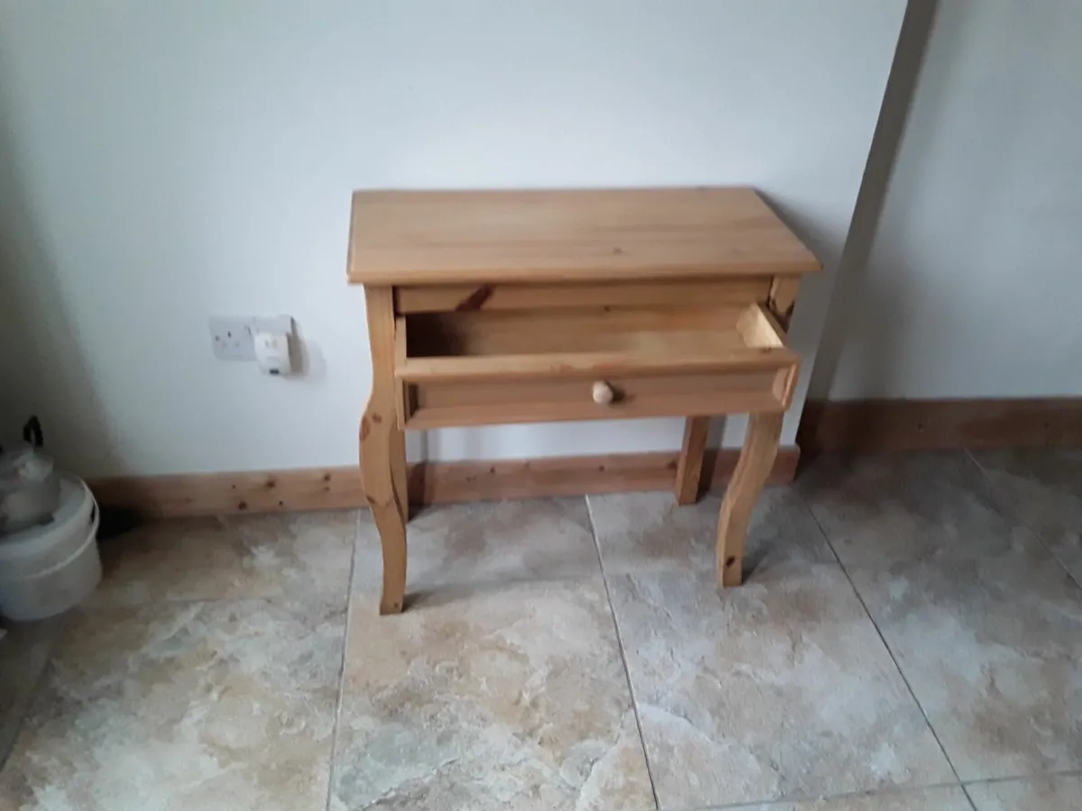 New condition Corona hall table one draw - Image 3