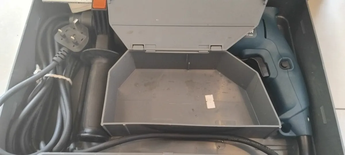 Bosch GBH 2 SR Sds+ 2 Mode 240v - Image 3