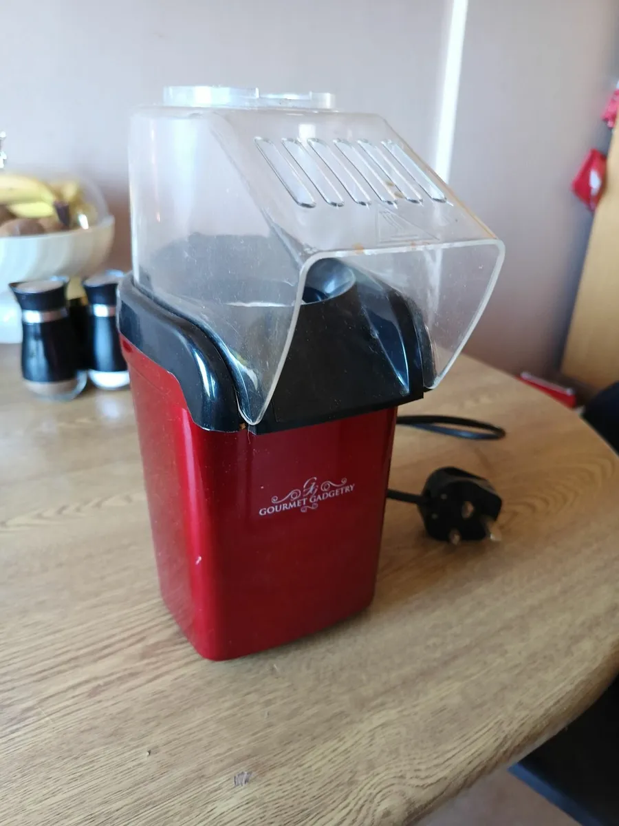 Popcorn maker