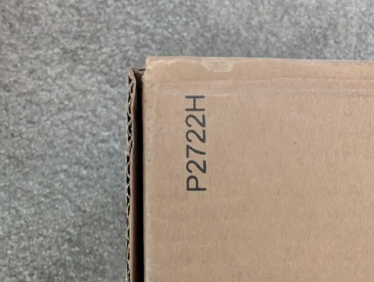 Dell 27 Inch Full HD Monitor - P2722H. Brand new never used - Image 3