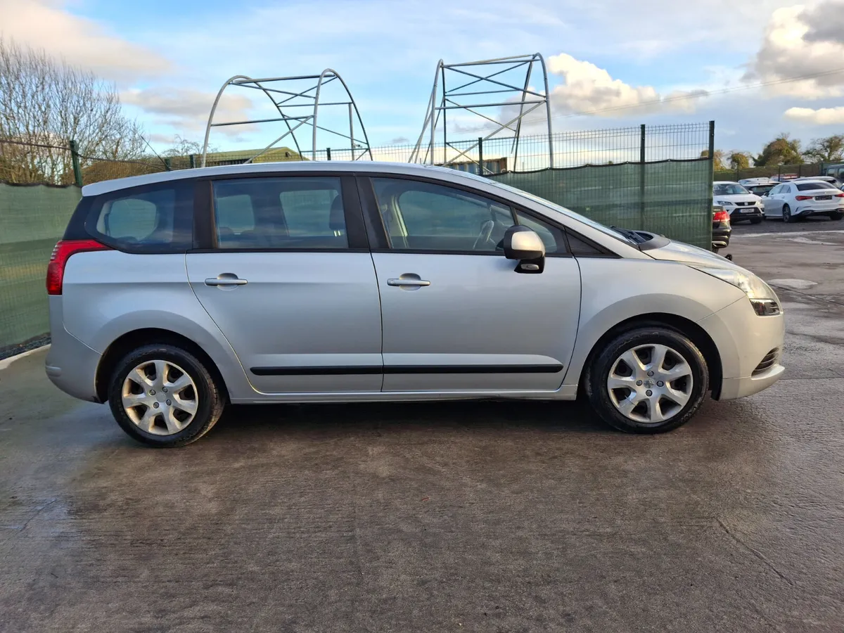 2011 Peugeot 5008 1.6L Diesel Manual 7 Seater - Image 3