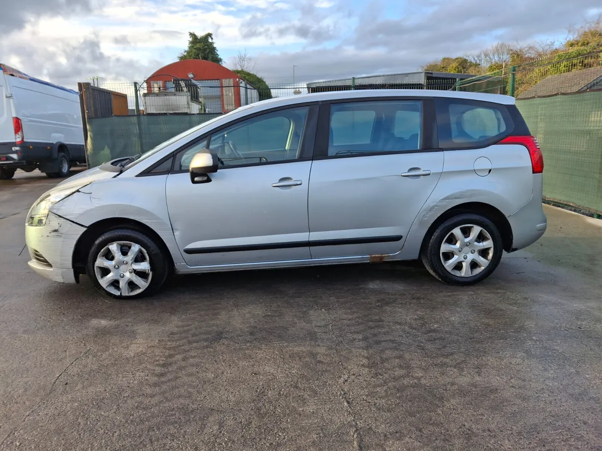 2011 Peugeot 5008 1.6L Diesel Manual 7 Seater - Image 4