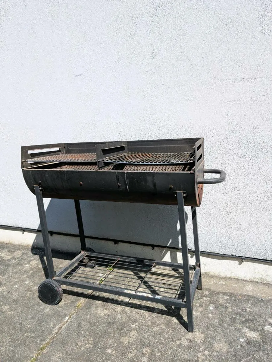 BBQ - Charcoal - Image 1