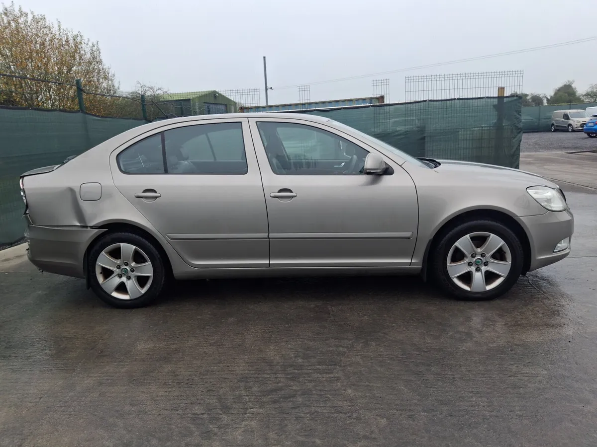 2013 Skoda Octavia 1.6L TDI DRIVE HOME - Image 3