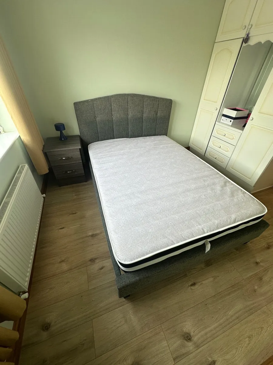4”6’ double bed - Image 3