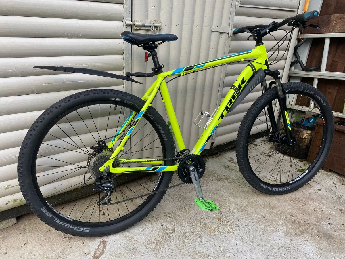 Like new Trek Marlin5 Disc breaks XL 29er - Image 4