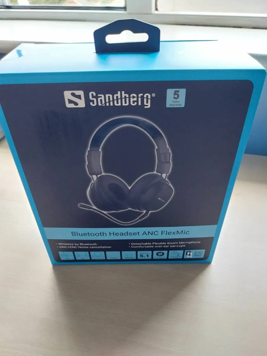 Headphones (Wireless) - Image 2