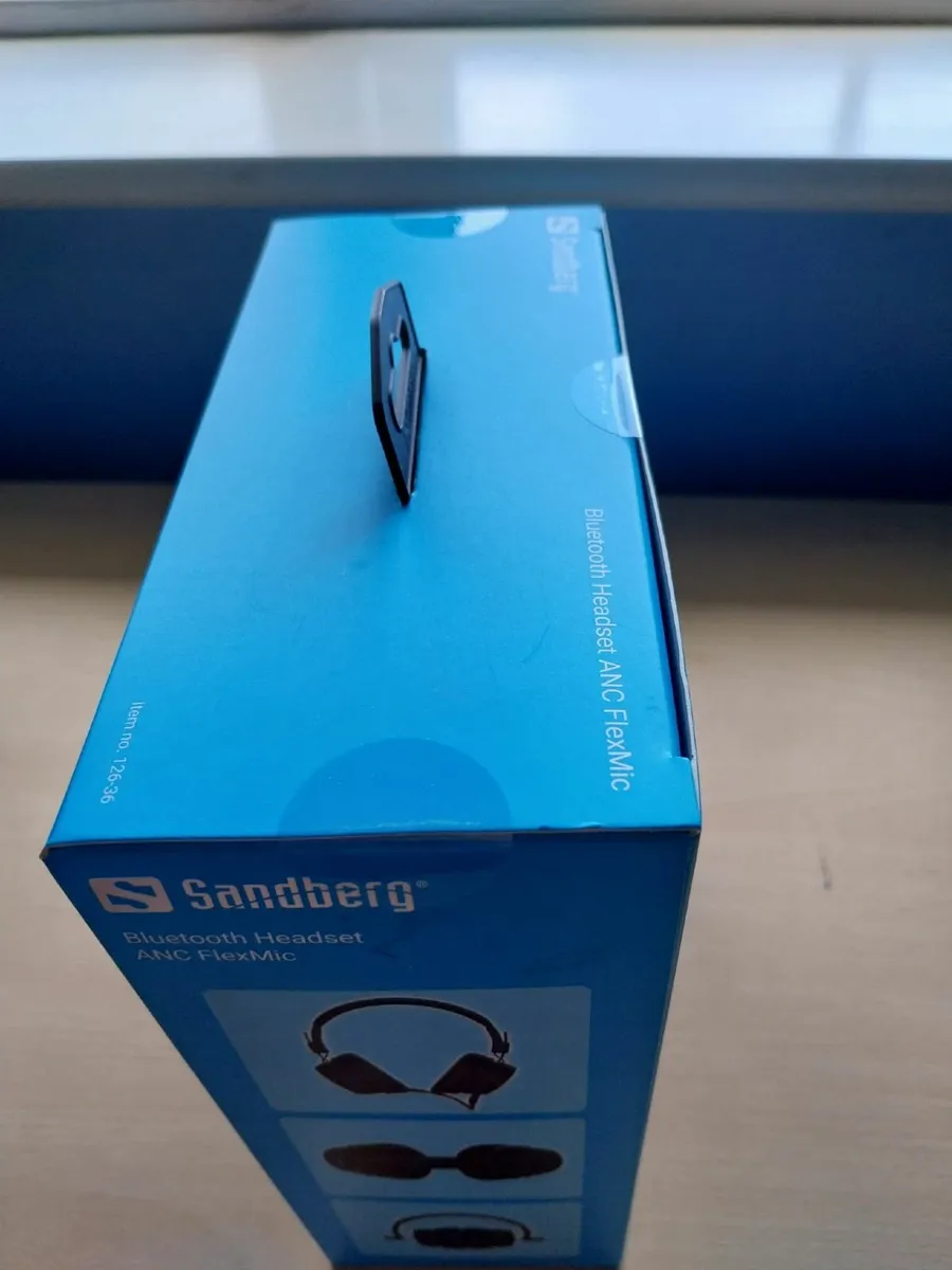Headphones (Wireless) - Image 4