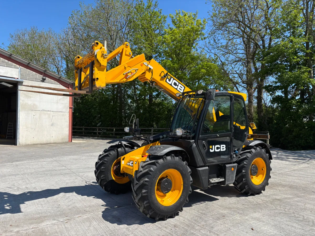 2020 JCB  531-70 AGRI - Image 1