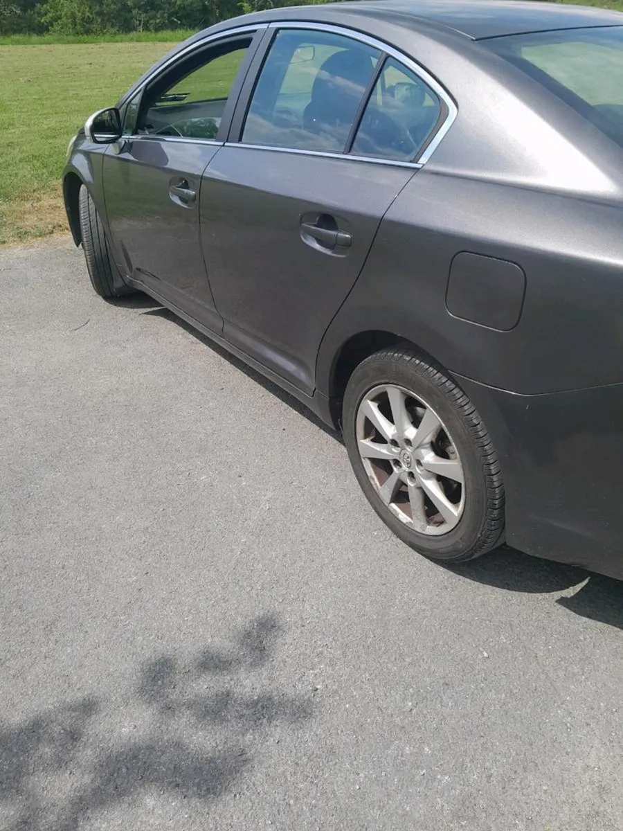 Car - Image 4