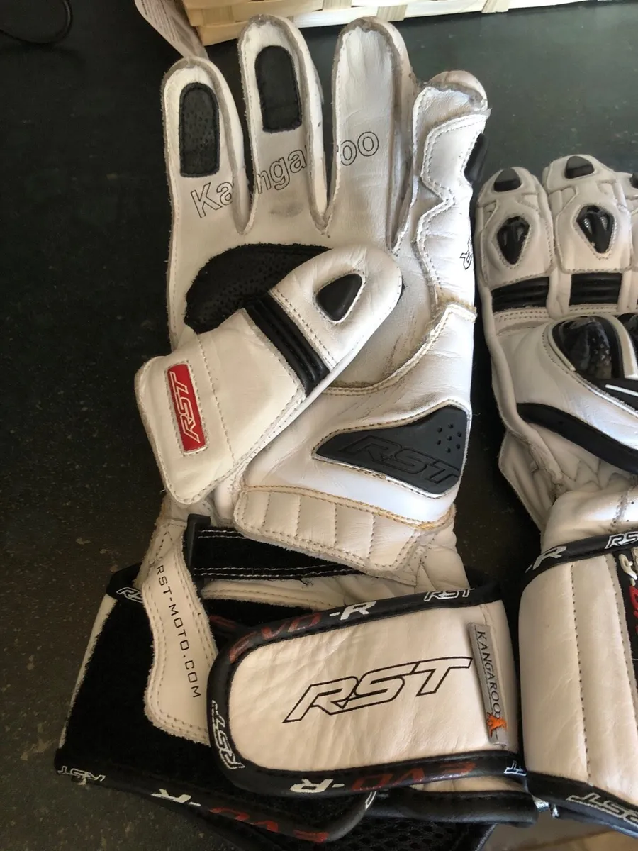 Motorbike gloves - Image 3