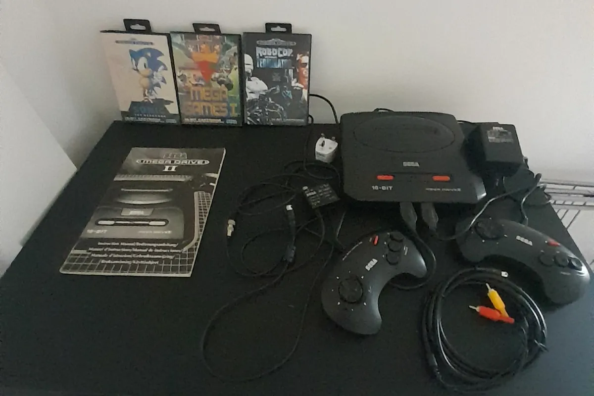 Retro Sega Megadrive 2 Console made in 80s - Image 3