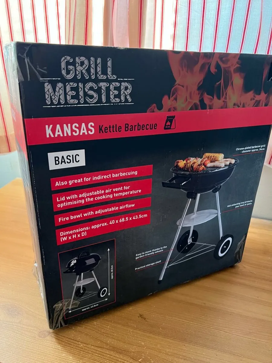 Baebecue Grill Meister Kansas Kettle Brand New. - Image 4