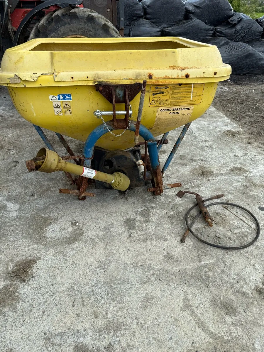 Fertiliser spreader - Image 4