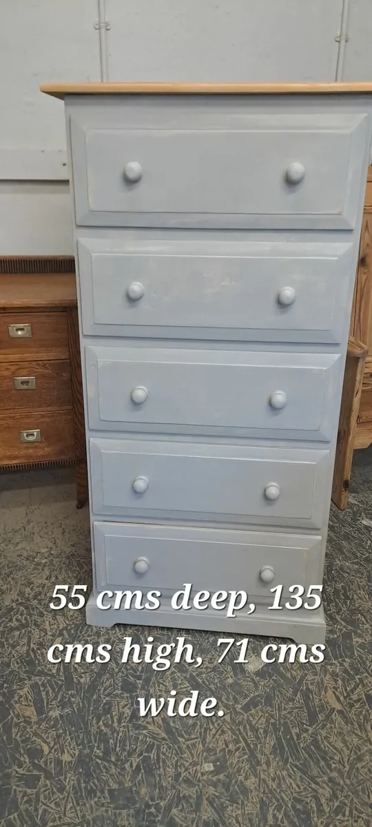 Large vintage pine chest of drawers, grey - Image 2