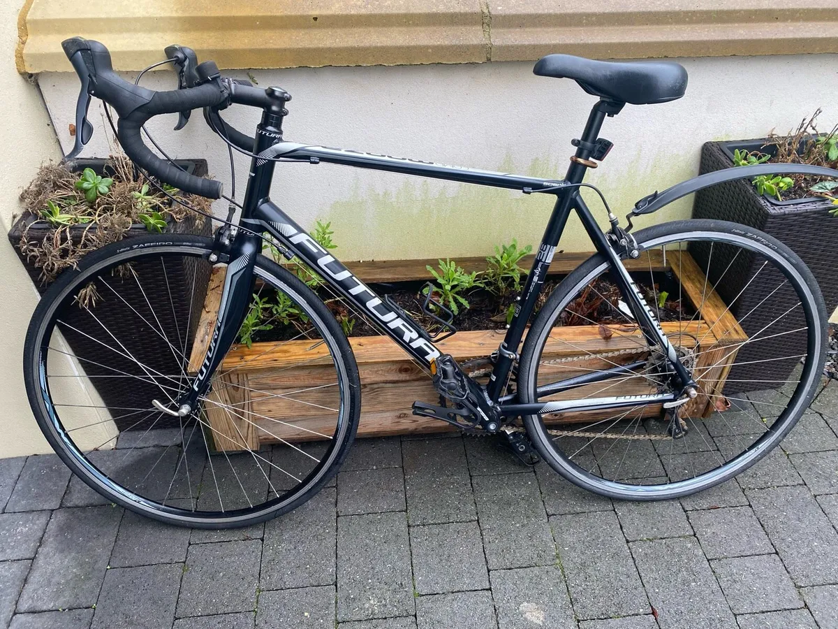 Futura Monza XL 22 inch frame 700x25c - Image 4